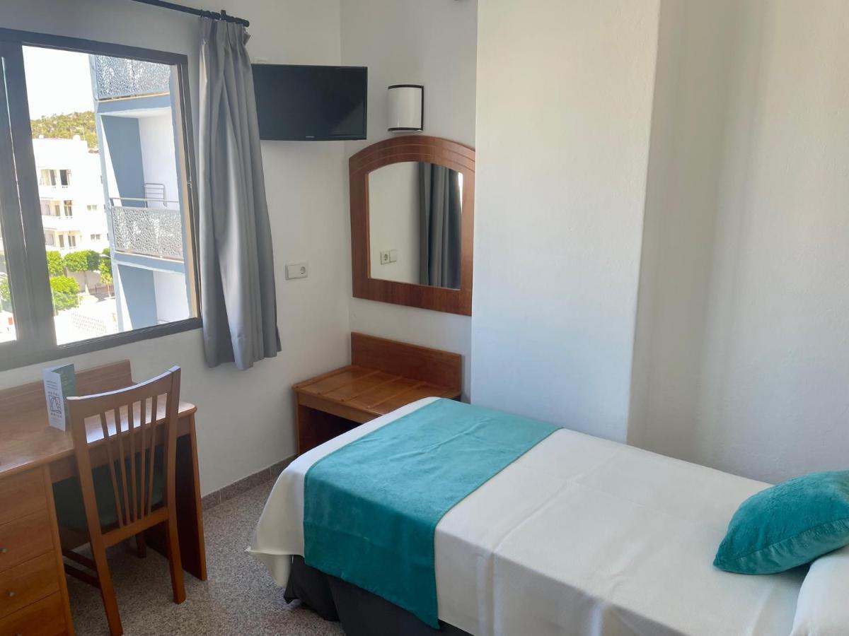 Hotel Brisa - Adults Only Сан-Антонио-Абад Экстерьер фото