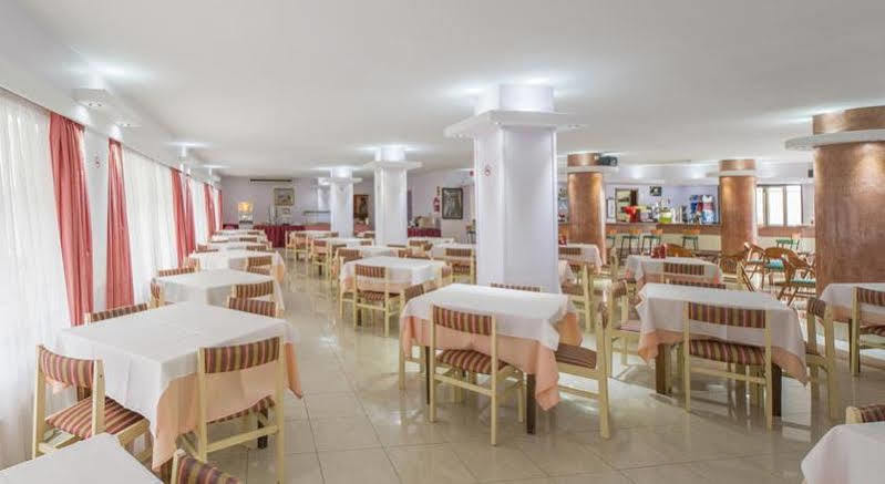 Hotel Brisa - Adults Only Сан-Антонио-Абад Экстерьер фото